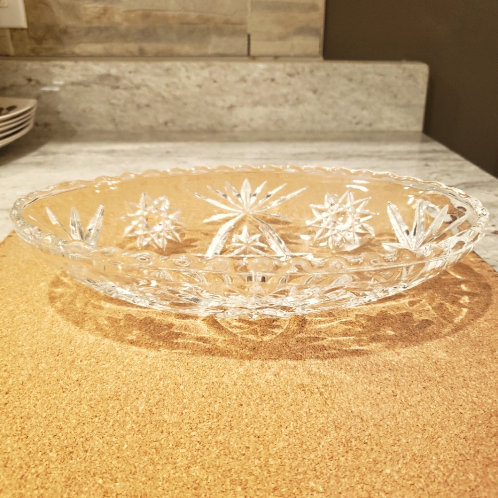 EUC - Anchor Hocking oval dish